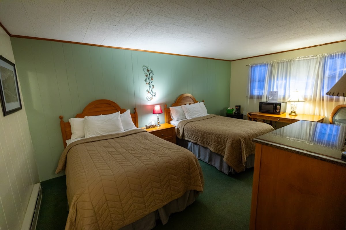 Jimmy O’Connor’S Windham Mtn. Inn Photos 2