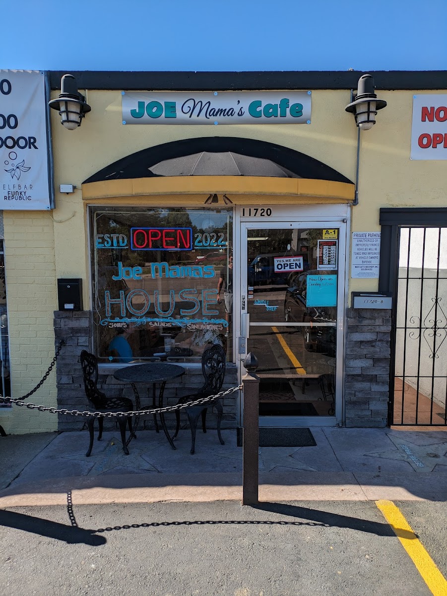 Joe Mama's Bar & Event Center
