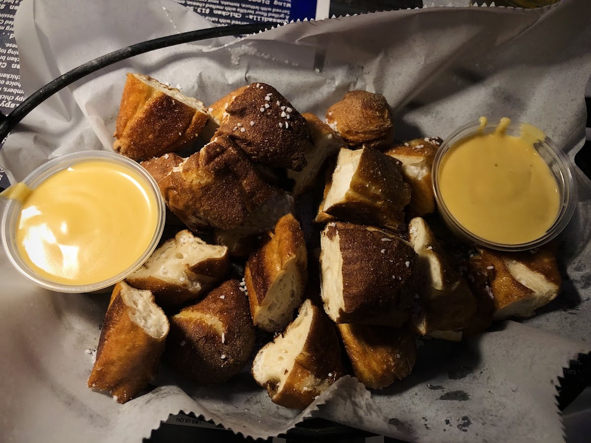 Johnny's Pour House Photos 2
