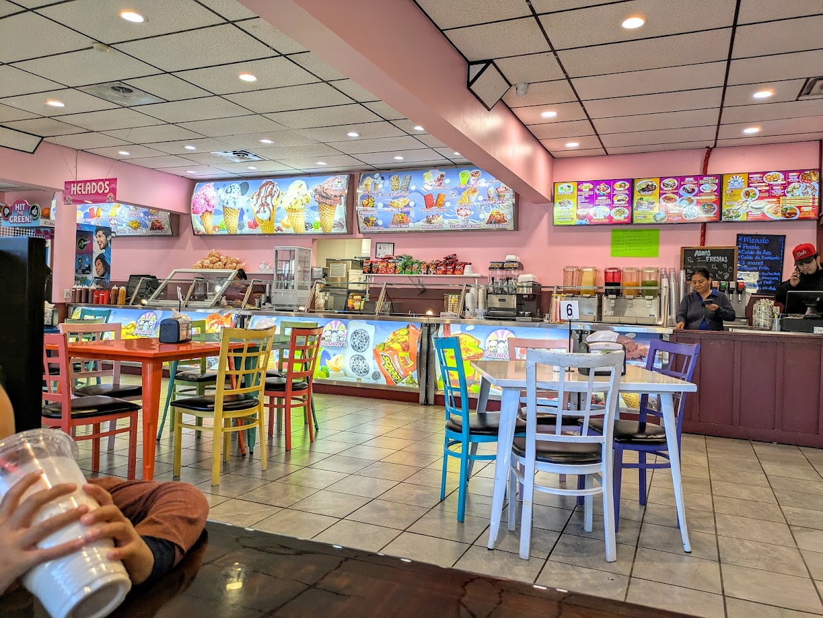 Juanitos Ice Cream Shop