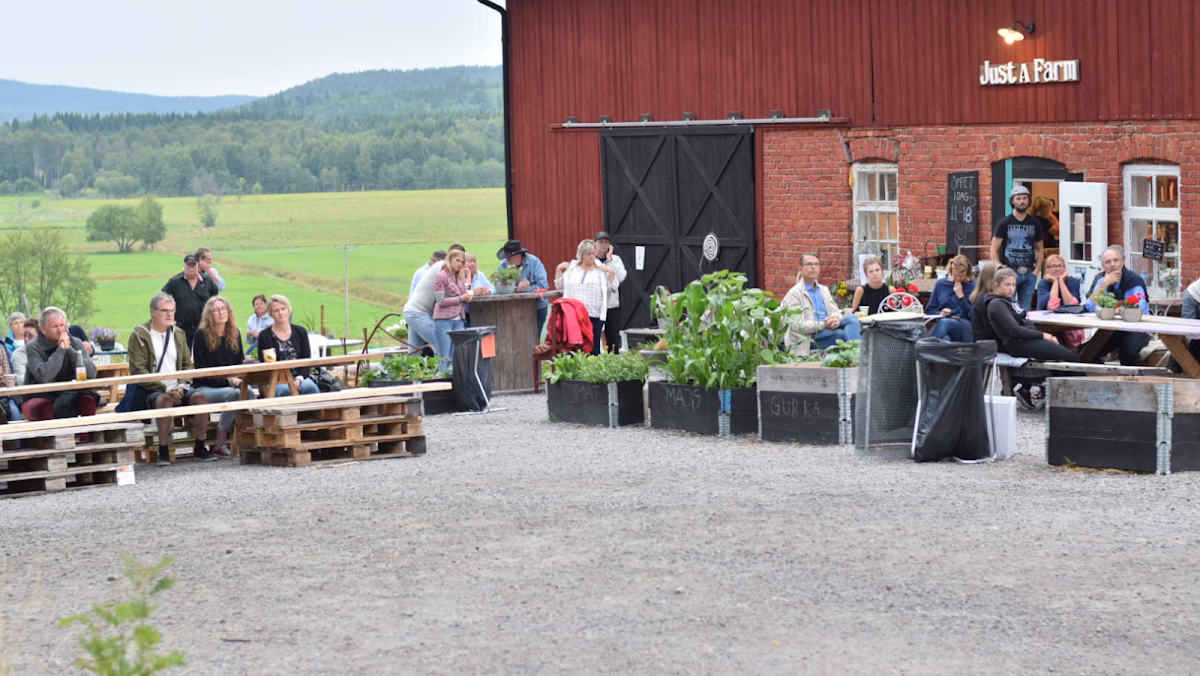 Just A Farm Gårdsbutik & Glasskafé Photos 2