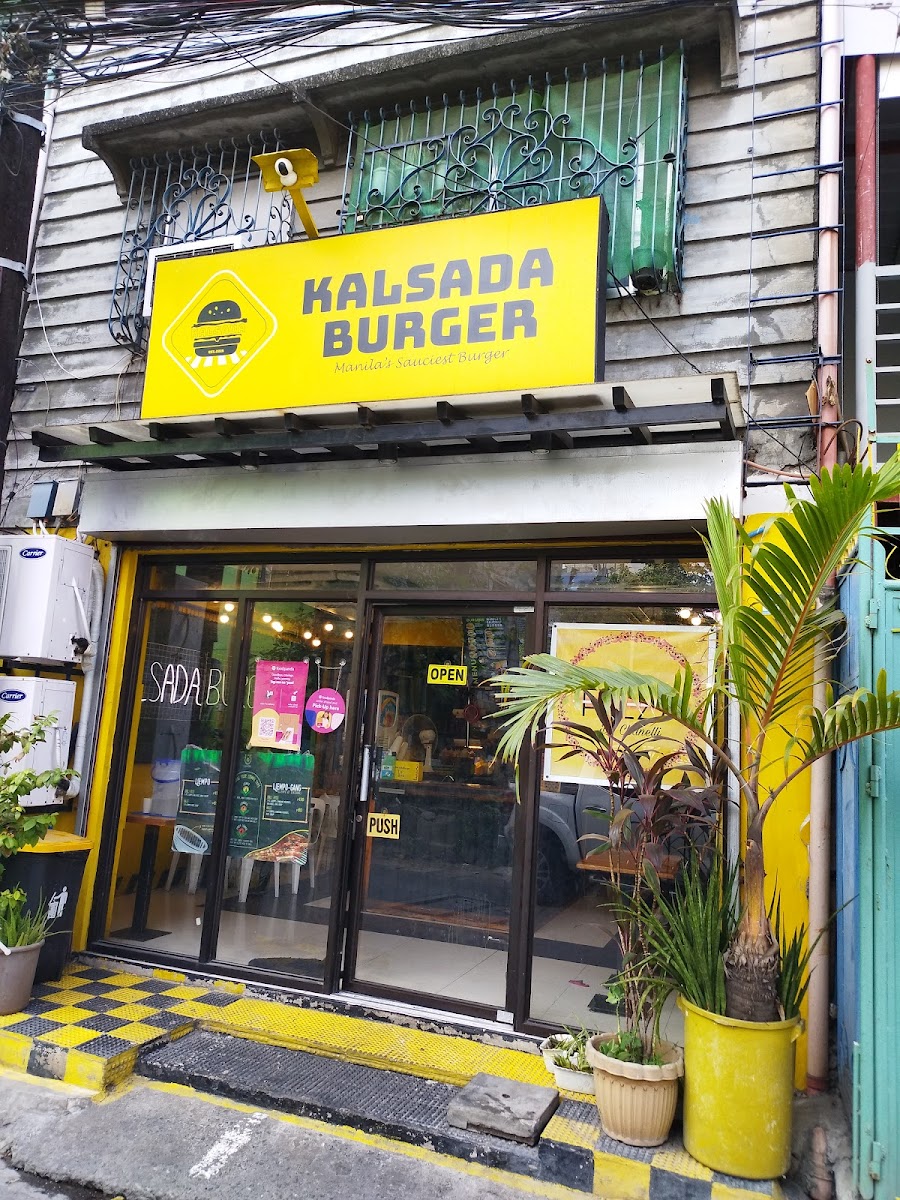 Kalsada Burger (Main Branch)