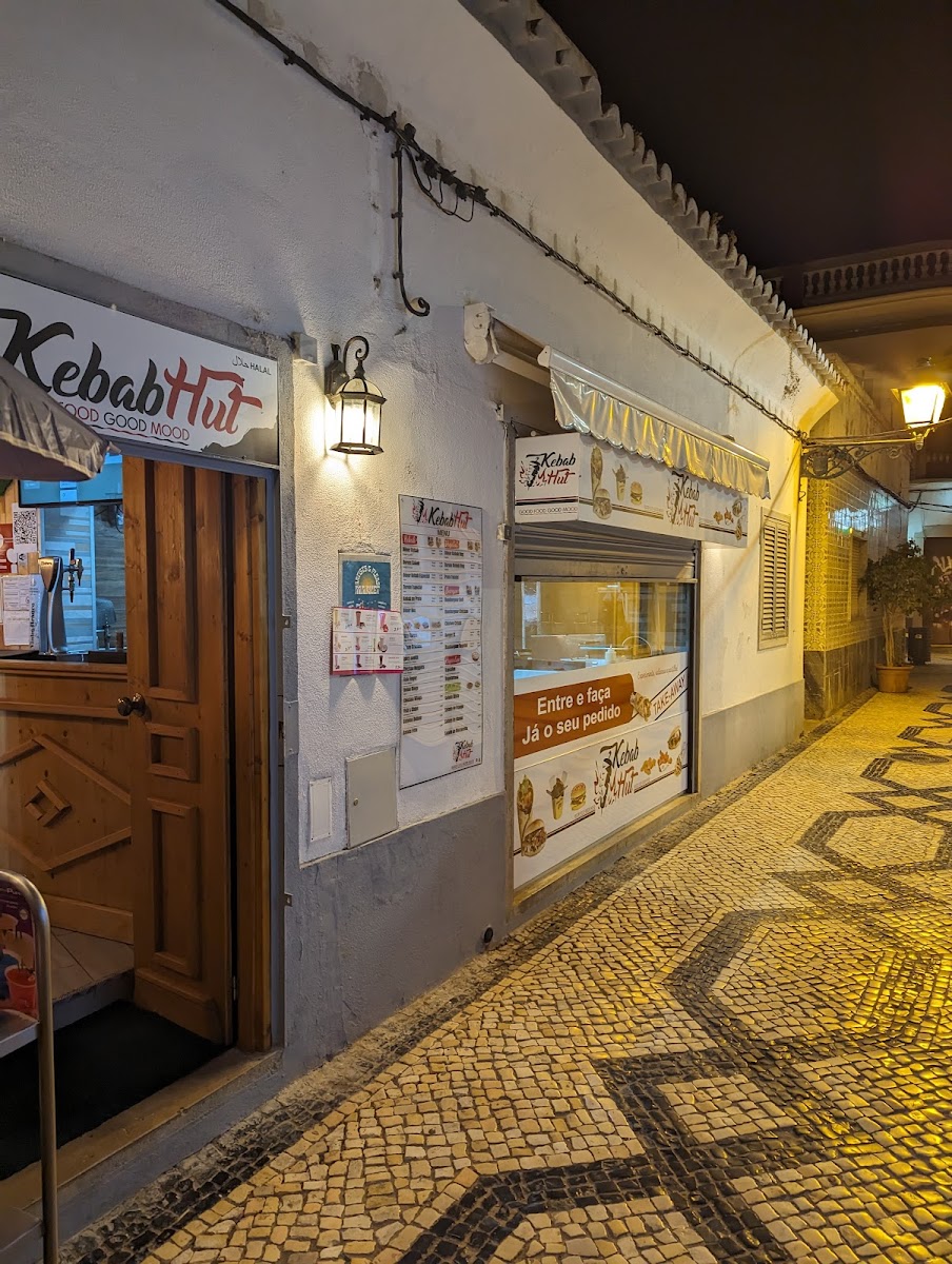Kebab Hut & Pizzas