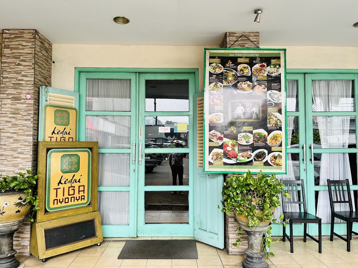 Kedai 3 Nyonya