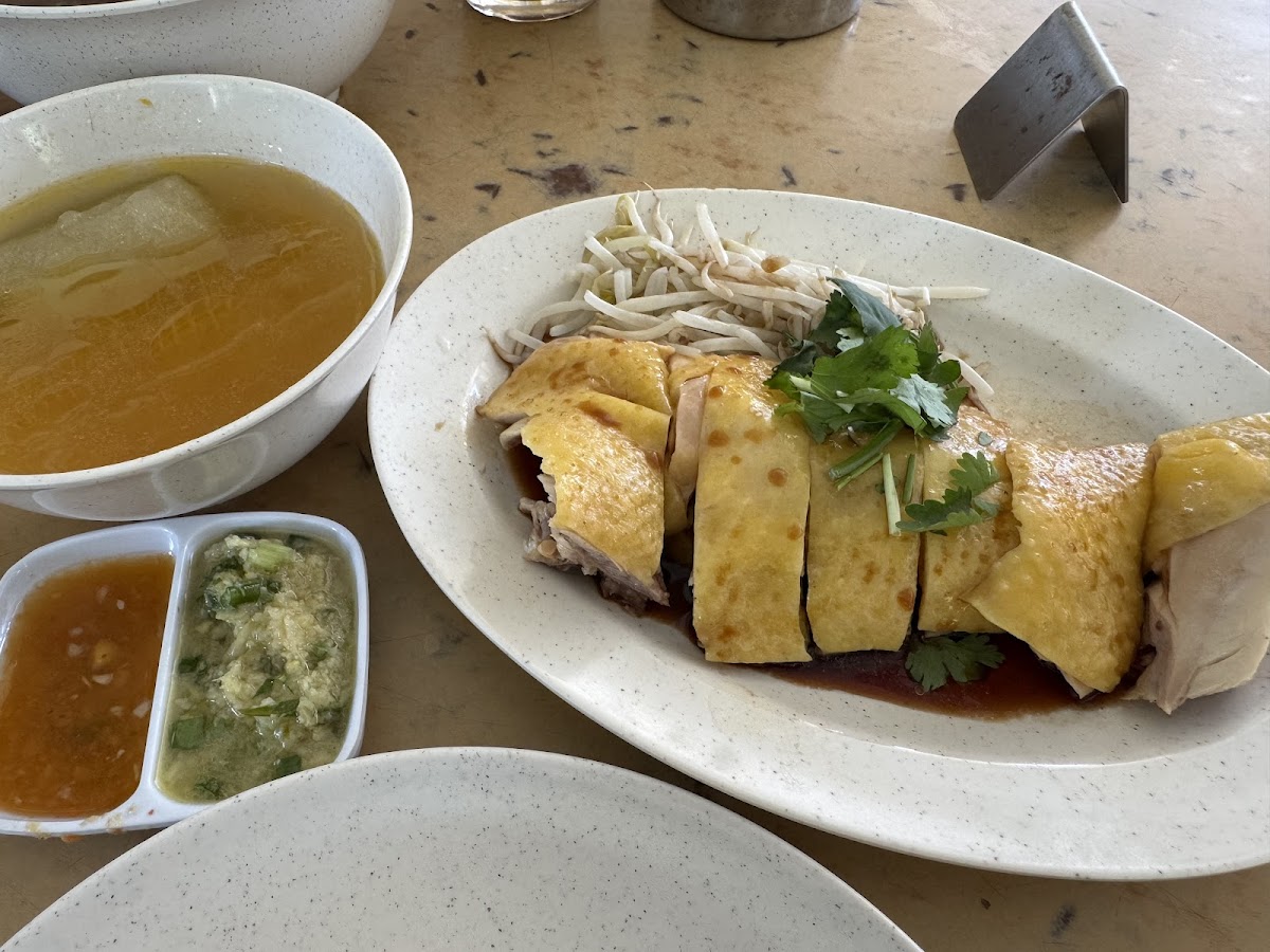 Kedai Kopi Luyang 6 Hainanese Chicken Rice Photos 2