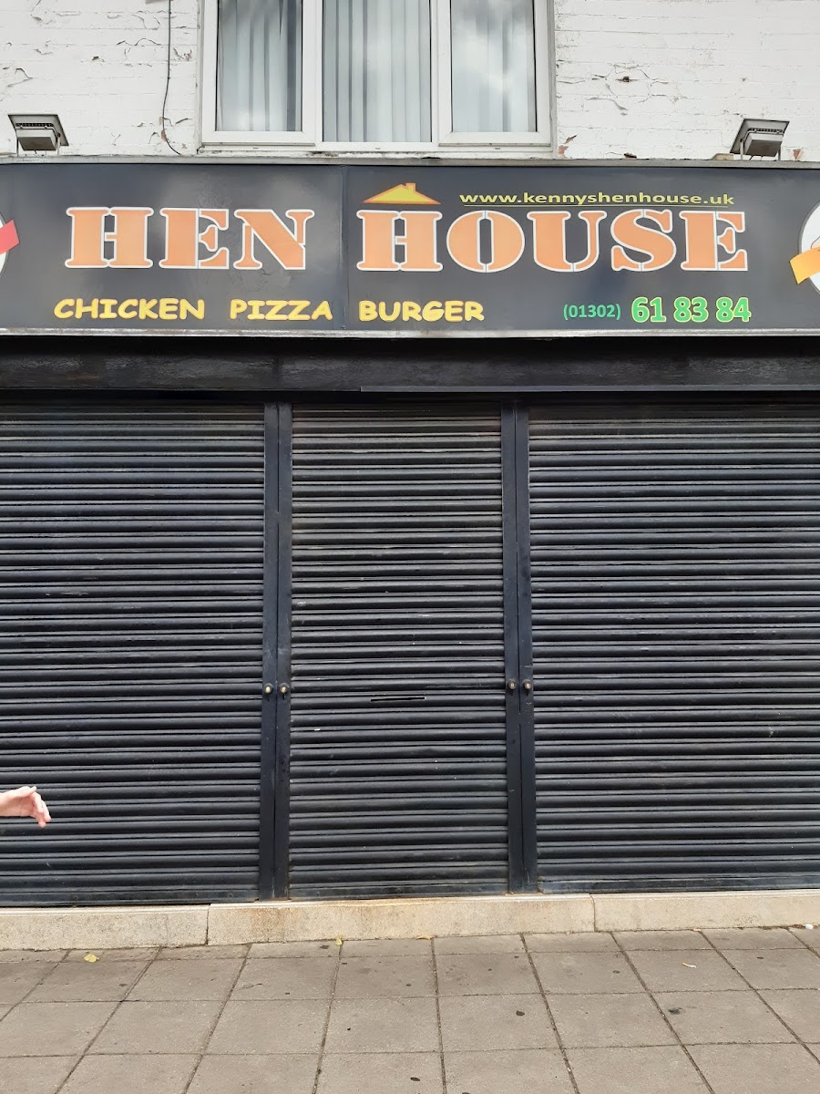 Kennys Hen House