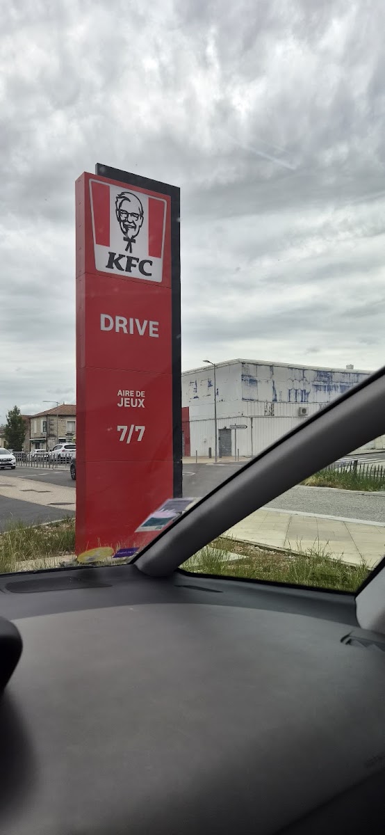 Kfc Angouleme Route De Bordeaux Photos 9