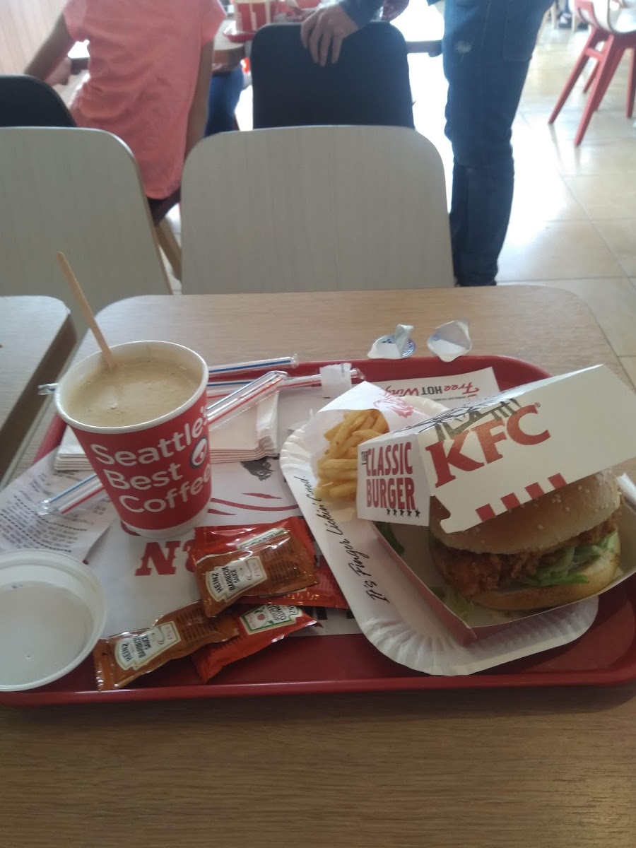 Kfc Newport Iow - The Furlongs Photos 9