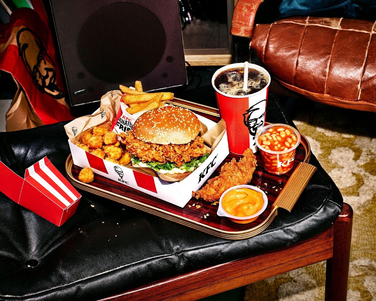 Kfc Newport Iow - The Furlongs Photos 2