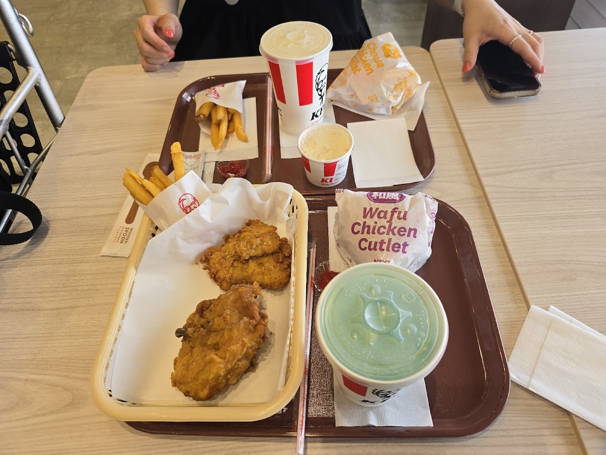 Kfc Parco City Photos 9
