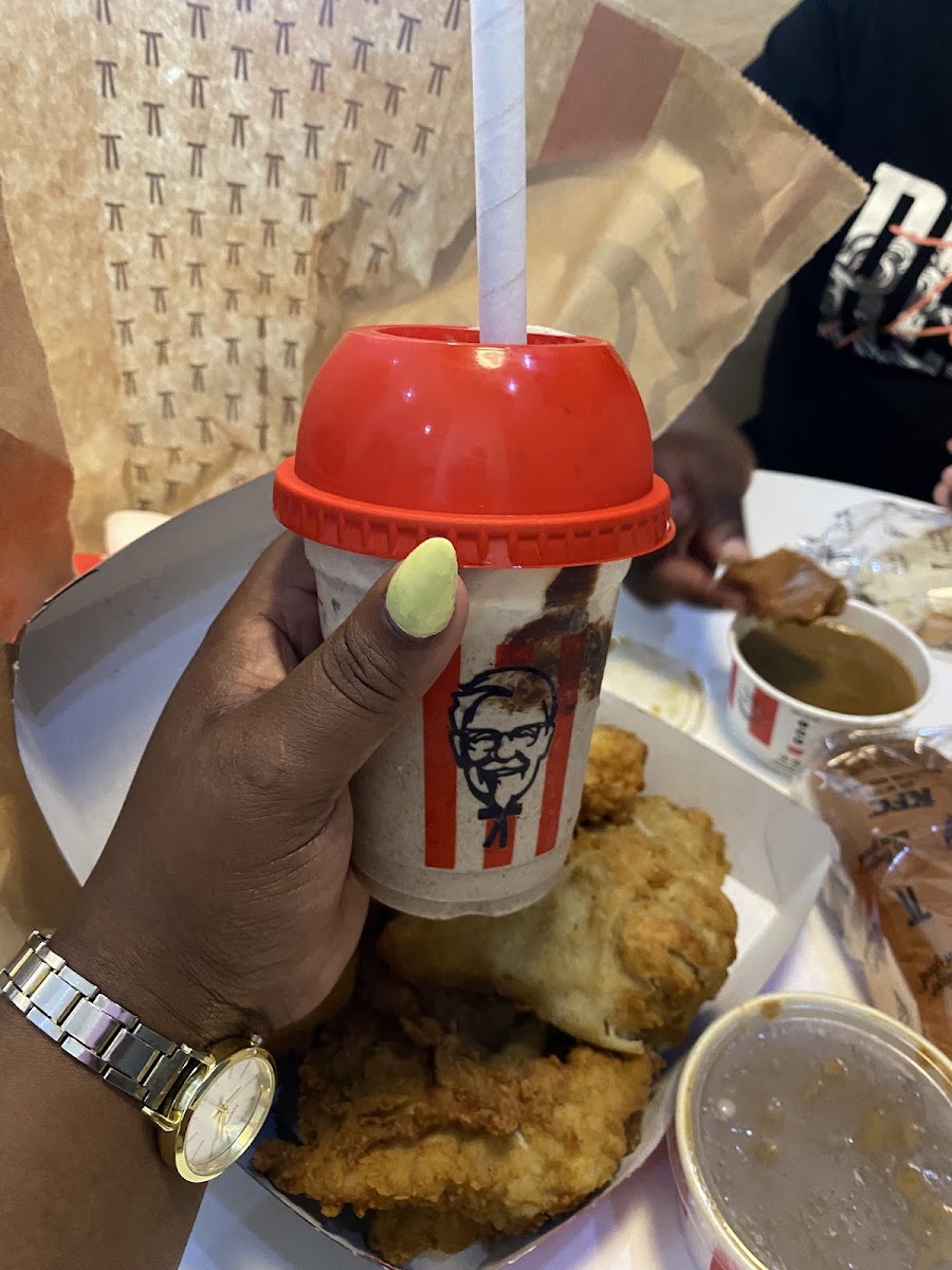 Kfc Strand 2 (Beach Road) Photos 2