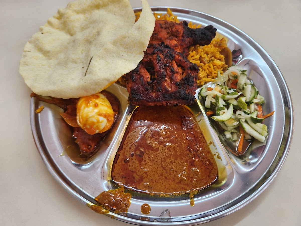 Khan's Islamic Restaurant Photos 9