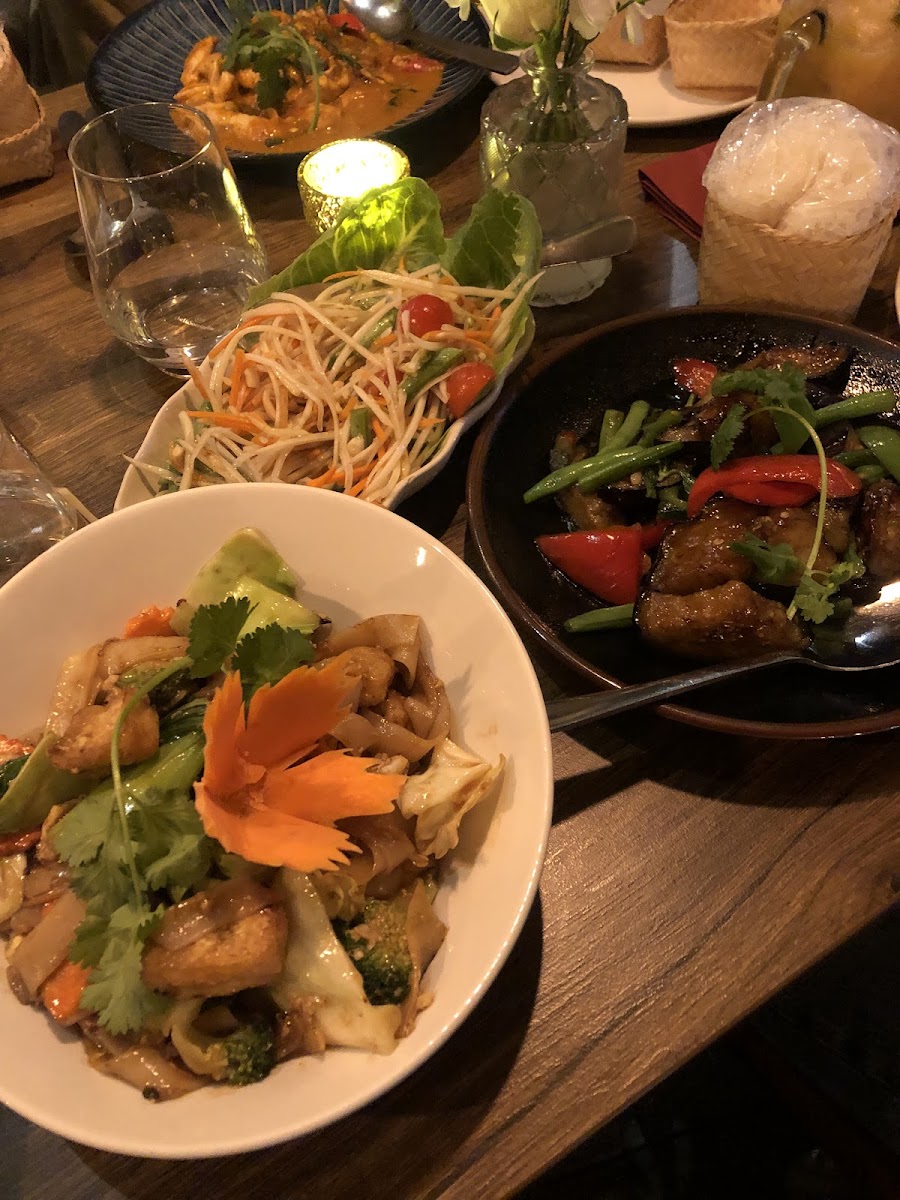 Khao Thai Twickenham Photos 9