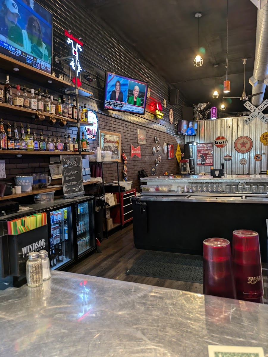 Knuckleheadz Bar Photos 2