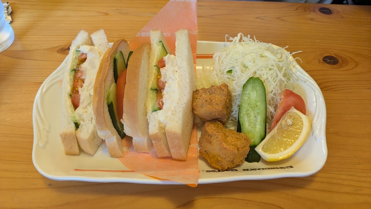 Komeda's Coffee Kanazawa Takayanagi Shop Photos 2