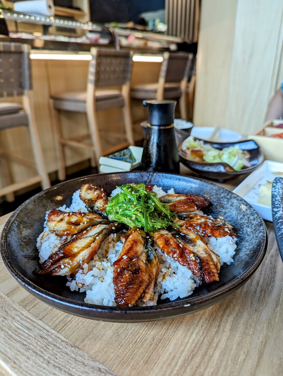 Kozue Sushi & Ramen Photos 9