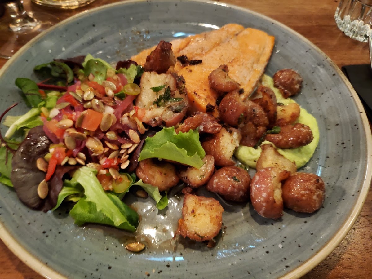 Krisp Restaurant Photos 9