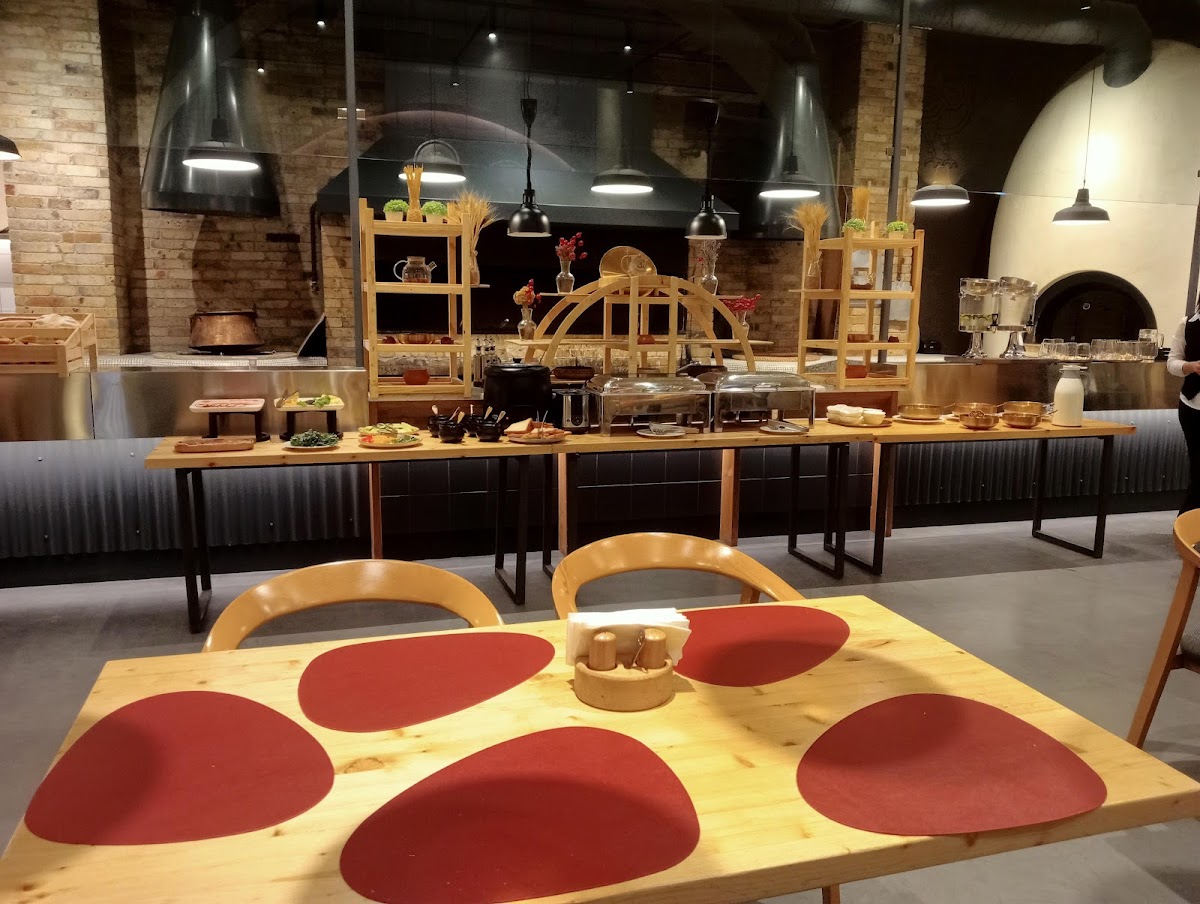 Kumkuma Restaurant Photos 2