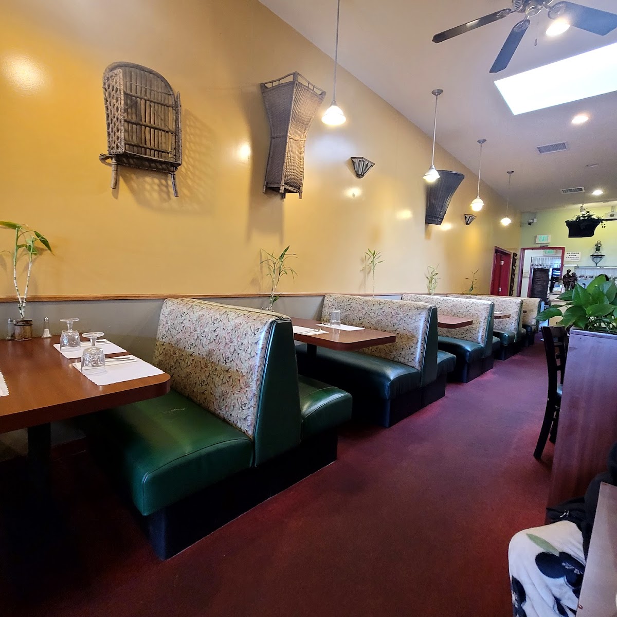 Kuya's Asian Cuisine