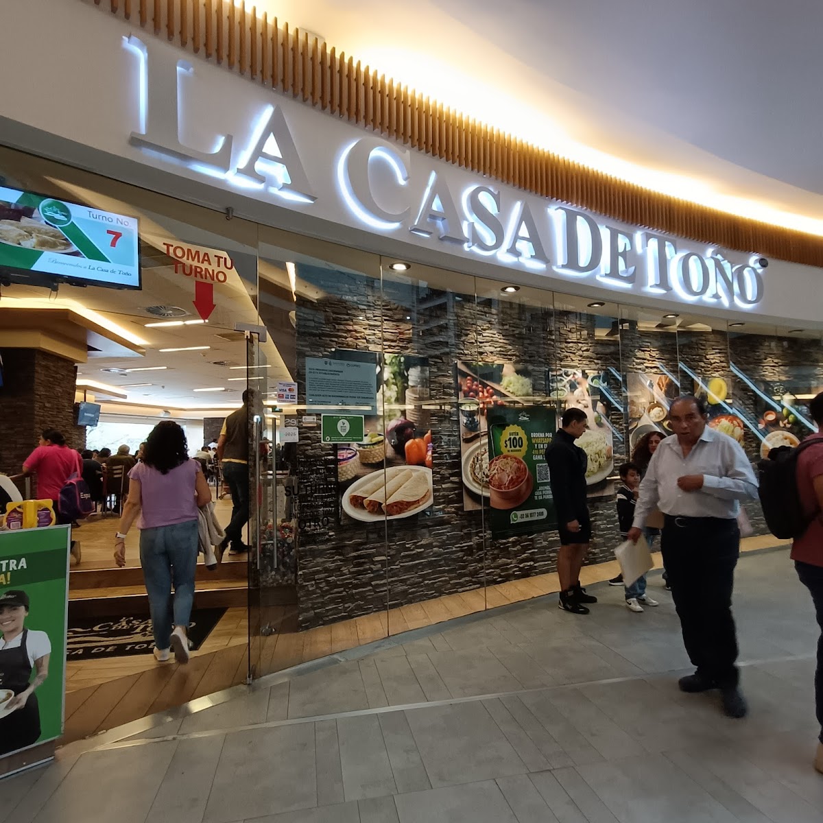 La Casa De Toño