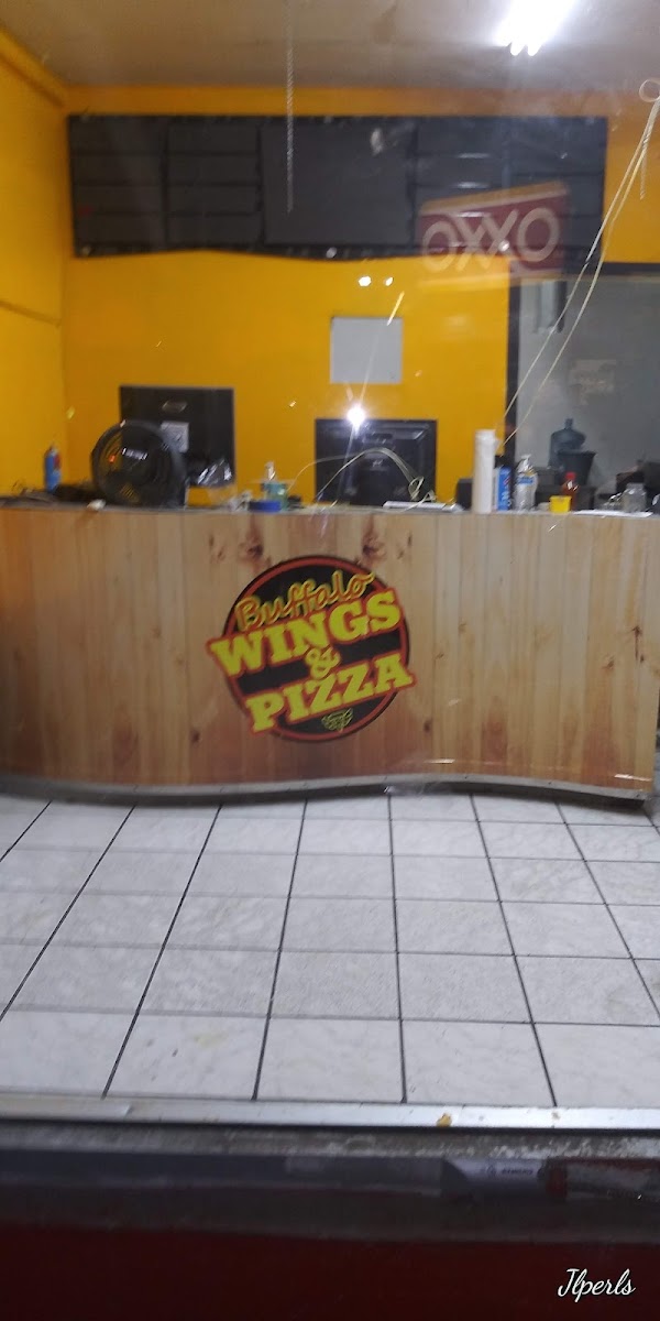 La Culpa Buffalo Wings & Pizza