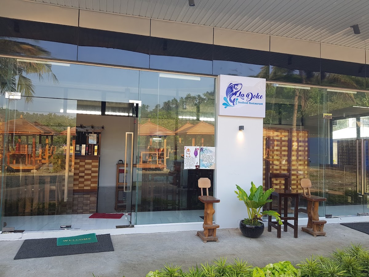 La Dolce Seafoods Restaurant