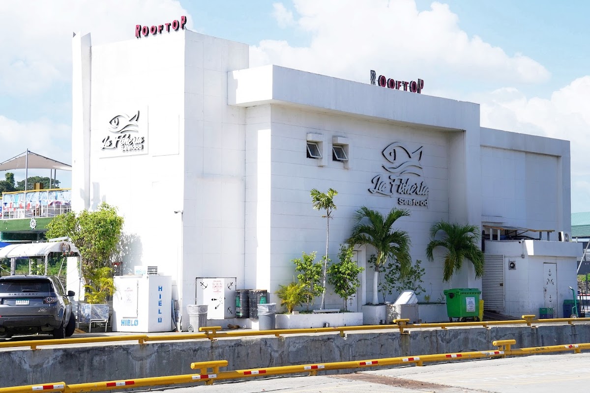 La Fisheria Seafood Amador