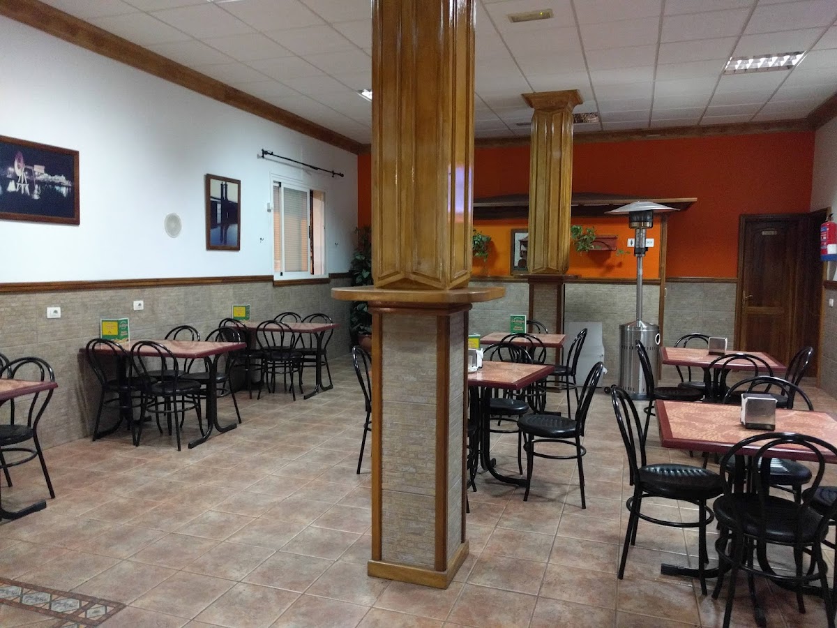 La Hoya Cafe Gastrobar