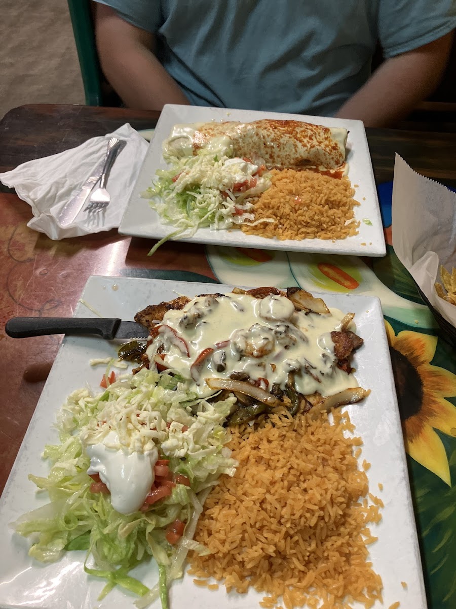 La Mesa Mexican Restaurant Photos 2