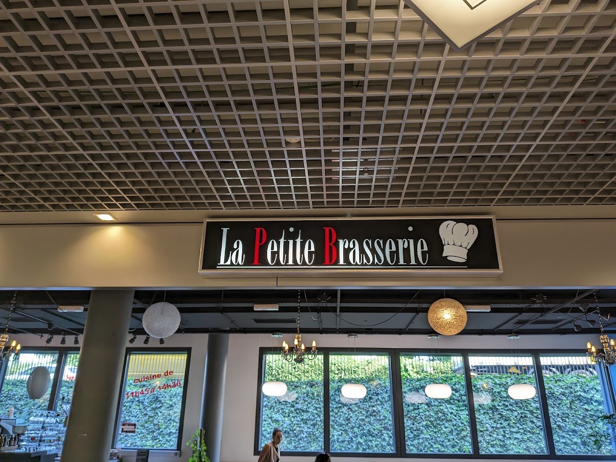La Petite Brasserie - Arcenter Photos 2