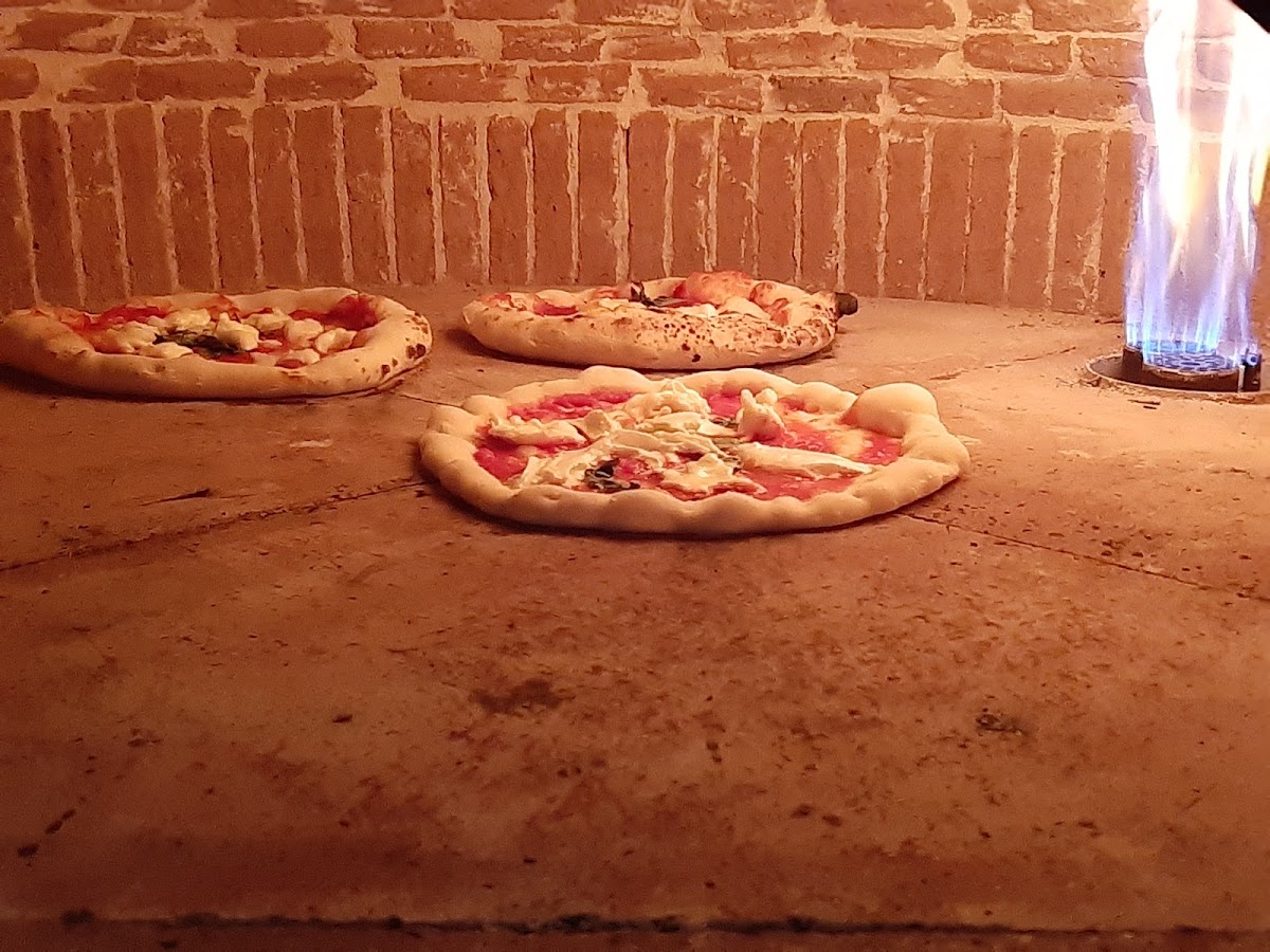 La Pizzeria T A L I A Photos 2