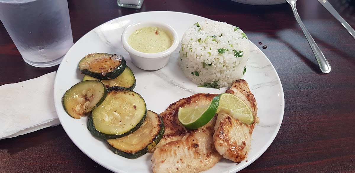 La Pupusa Queen Photos 9