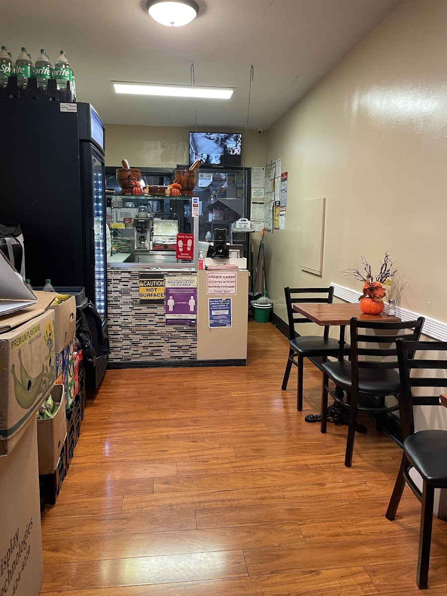 La Reina Restaurant