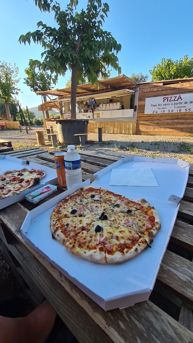La Roulotte À Pizza Photos 2