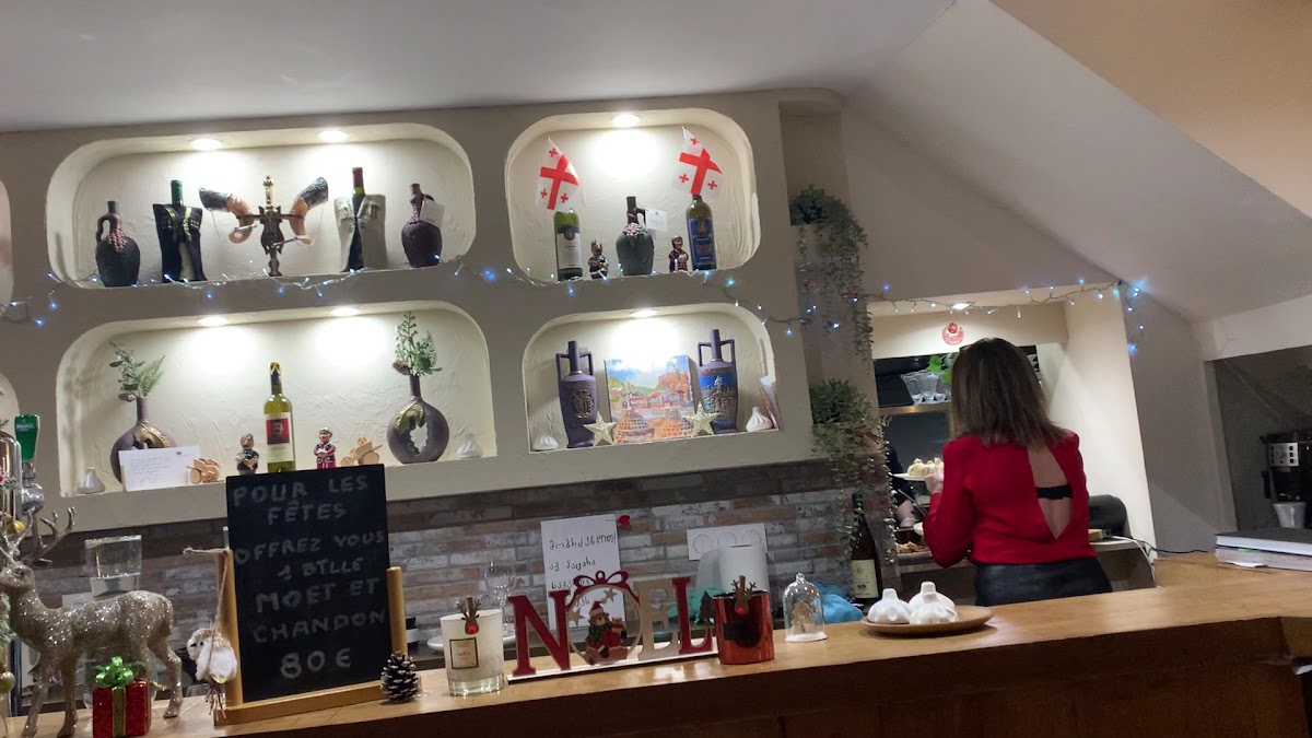 La Table De Tiflis