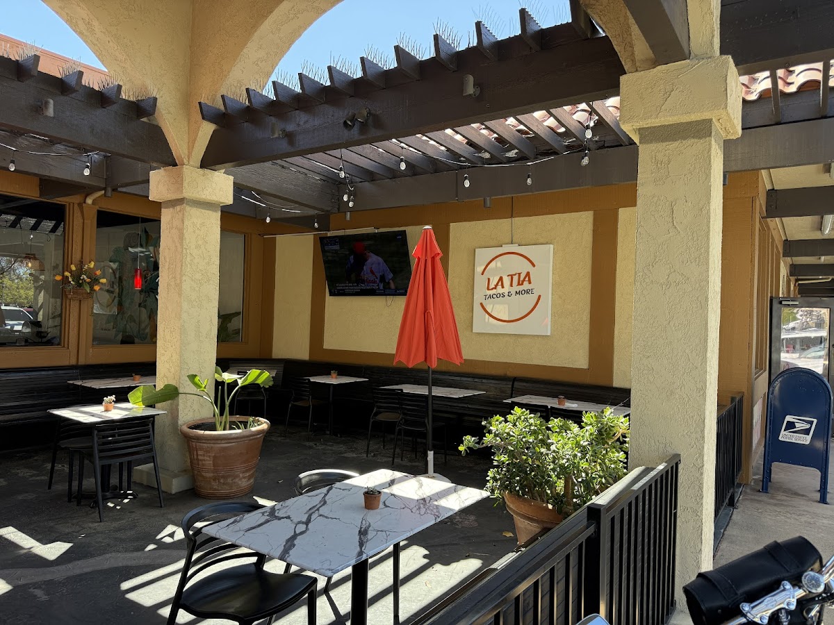 La Tia Tacos & More Photos 9