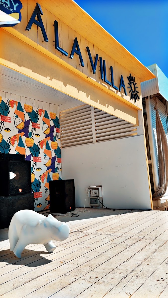La Villa Beach