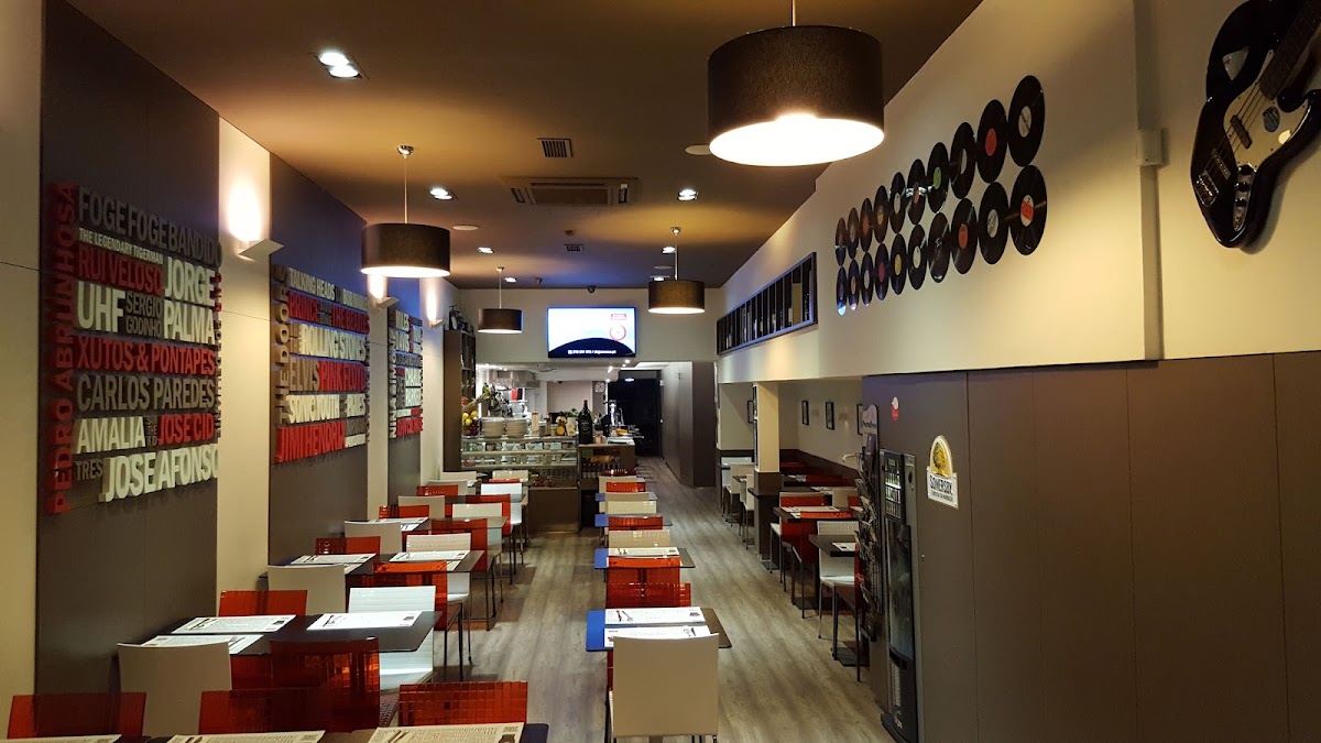 Lado B Café (Coliseu)