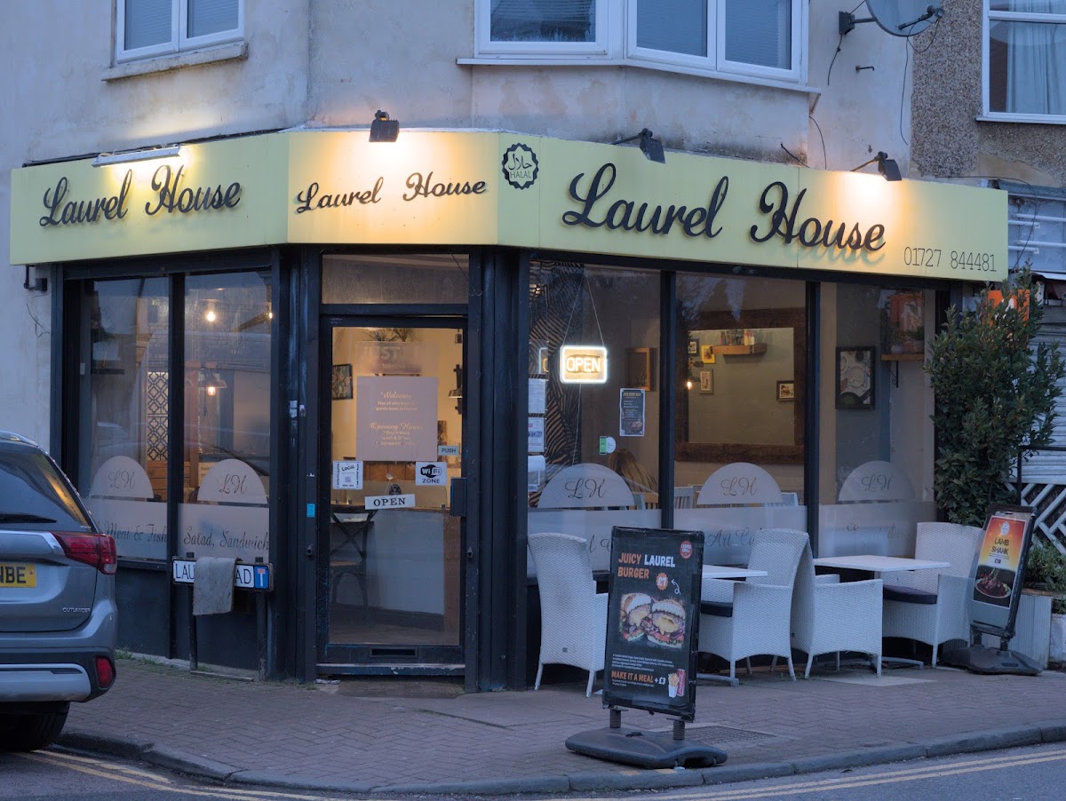 Laurel House - Charcoal Grill