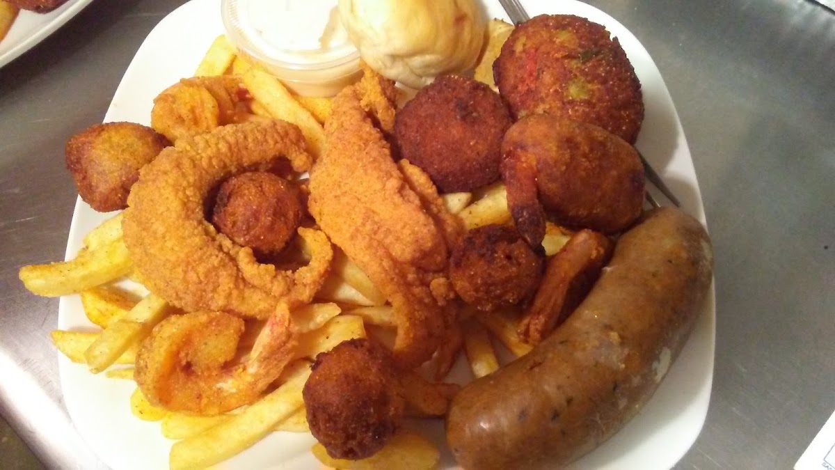 Lavergne's Cajun Kitchen Photos 9