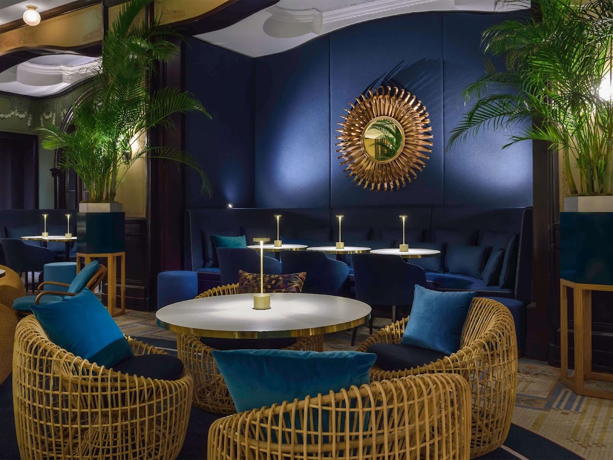 Le 38 Bar Lounge