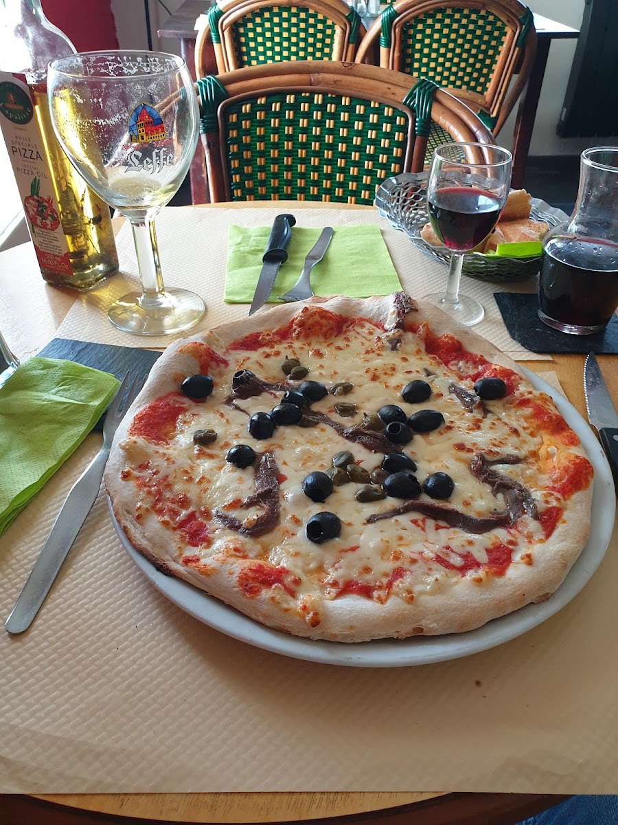 Le Castel Pizza Photos 2