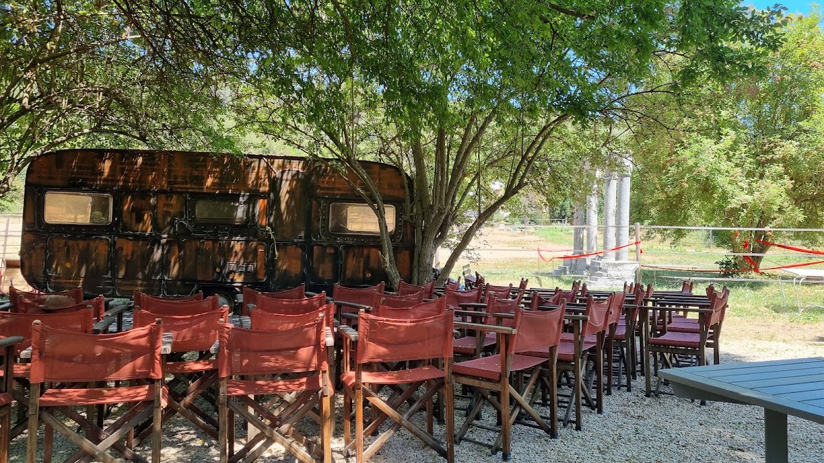 Le Cercle Des Oiseaux - Restaurant