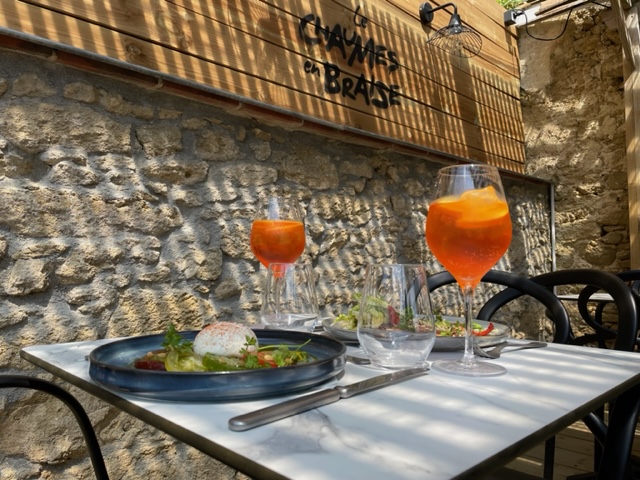 Le Chaumes En Braise Photos 2