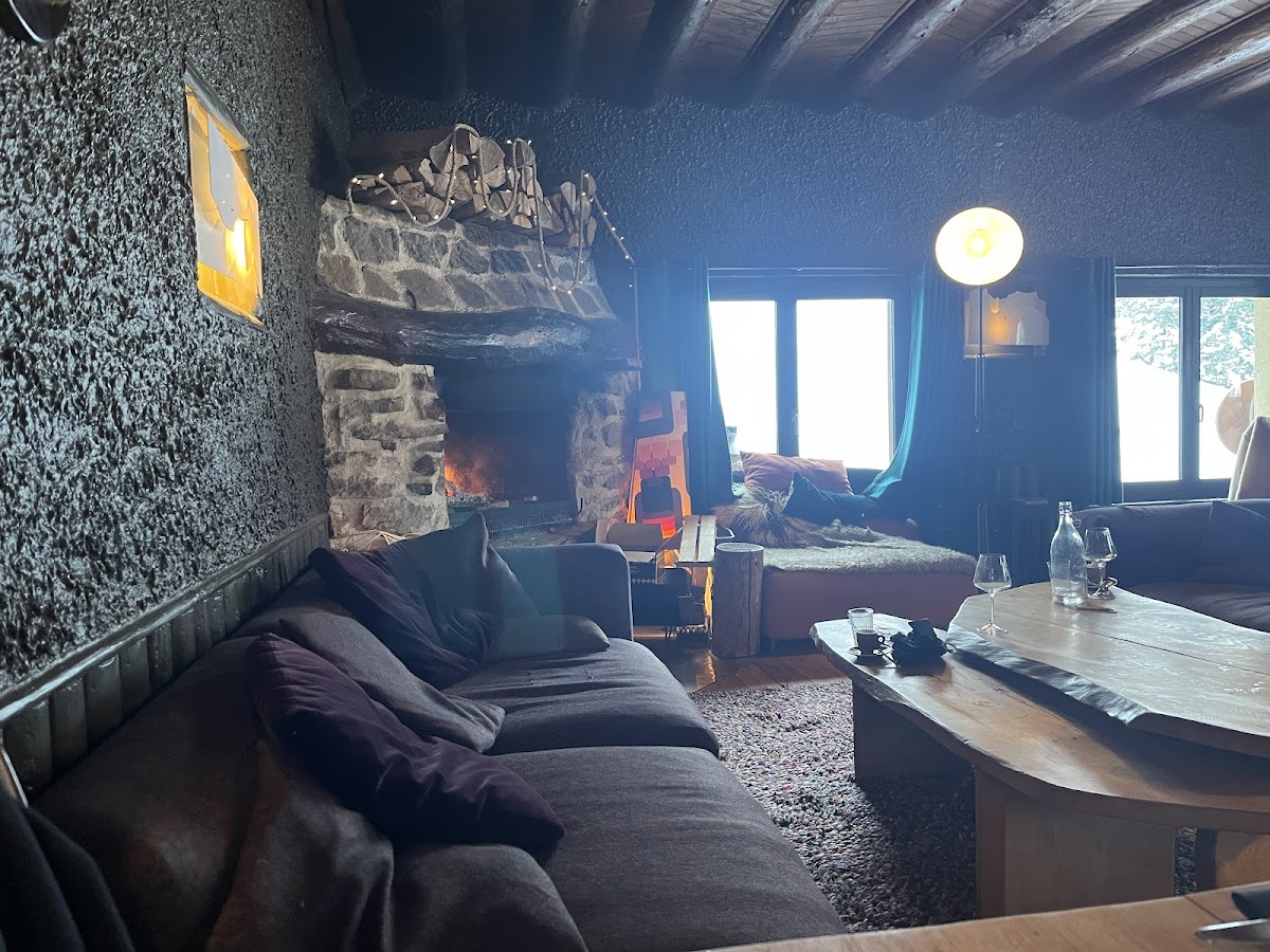 Le Dahu Photos 2