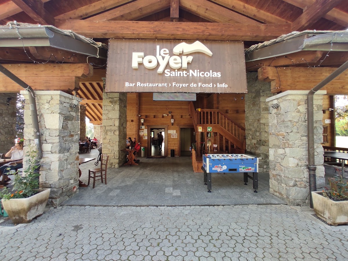 Le Foyer Du Fond