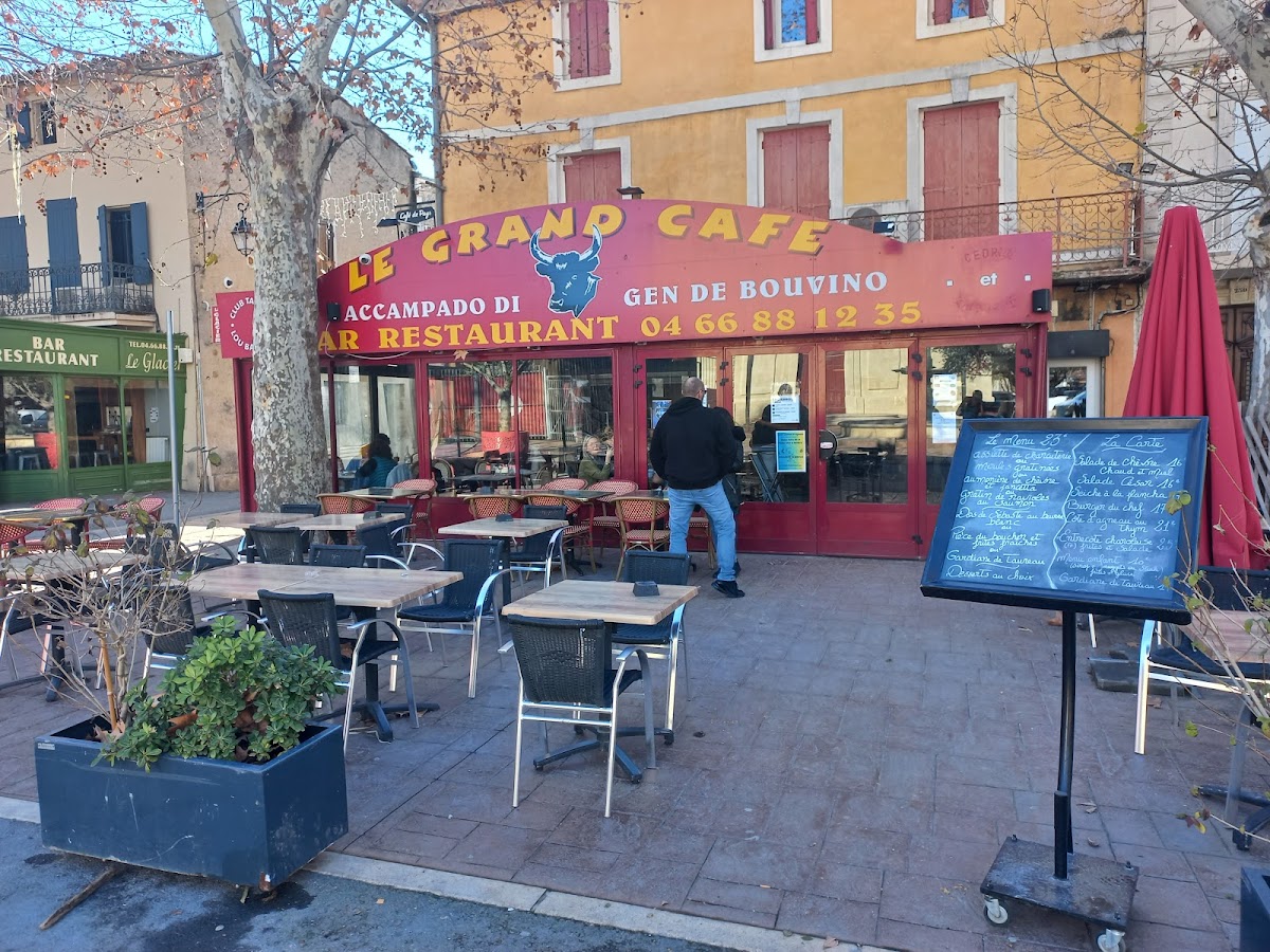 Le Grand Café Photos 2