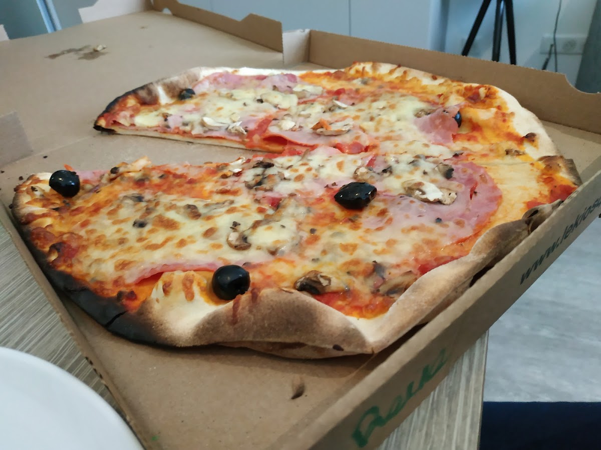 Le Kiosque A Pizzas Jonzac Photos 9
