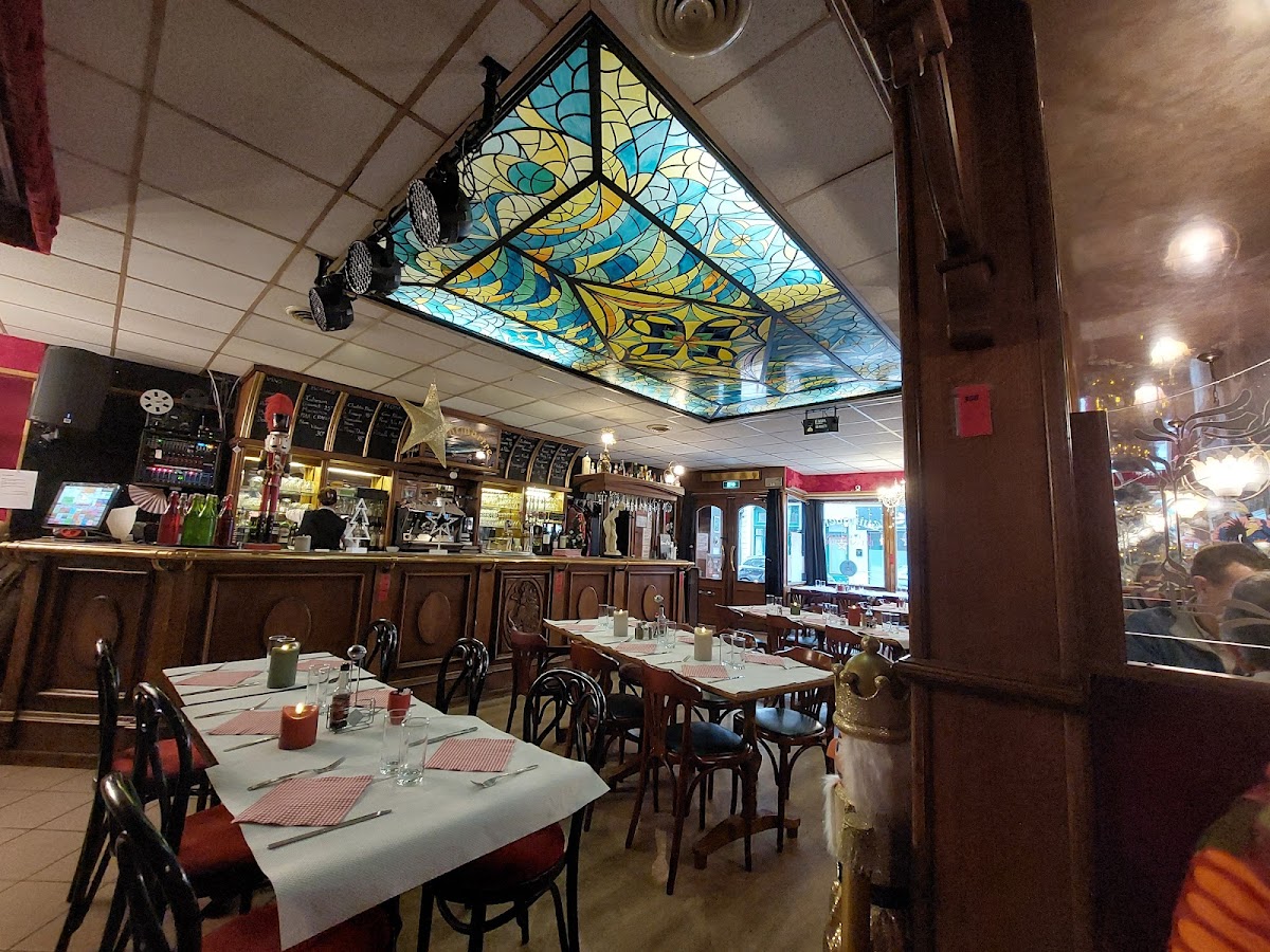 Le Petit Montmartre Photos 2