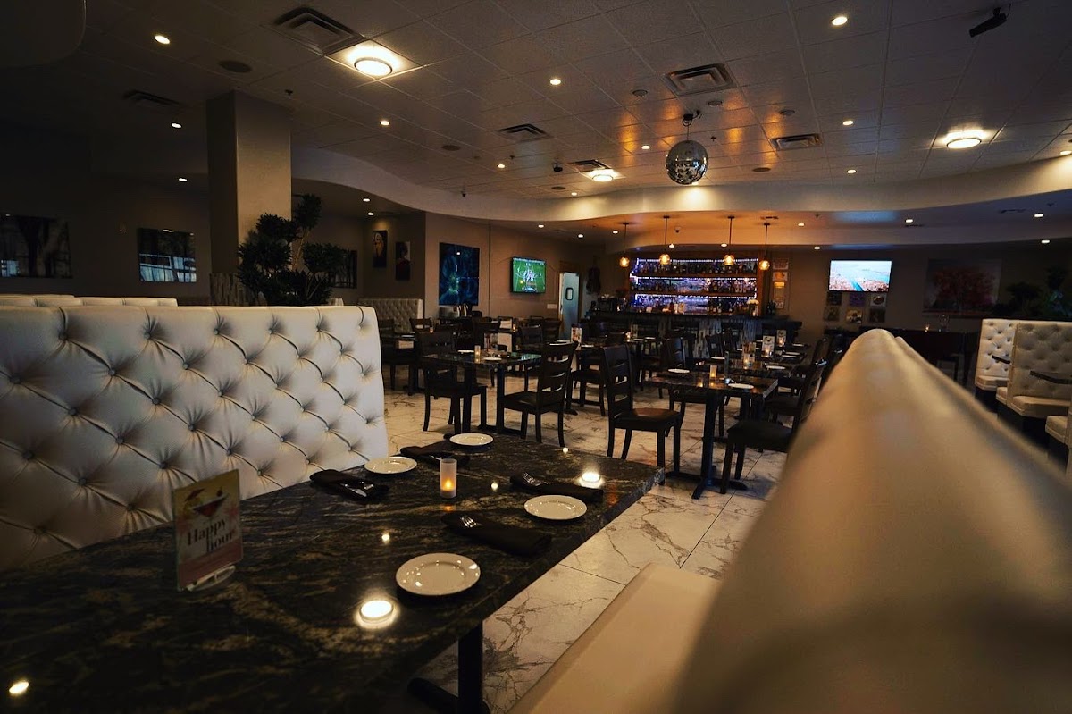 Le Sorelle Restaurant & Bar
